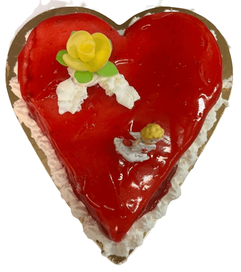 tarta de fresa y nata en forma de corazón